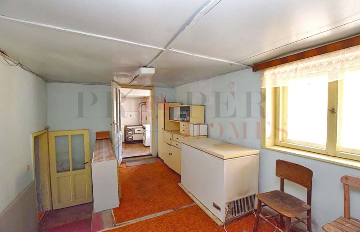 Продажба Къща гр. Свищов - с. Горна Студена 130m²