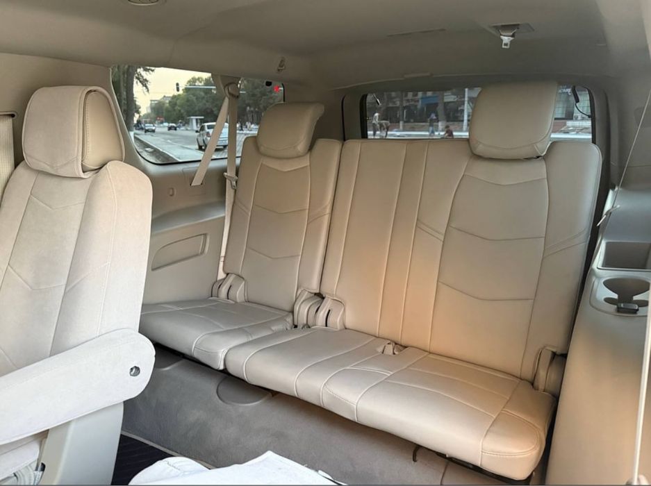 Cadillac Escalade Long