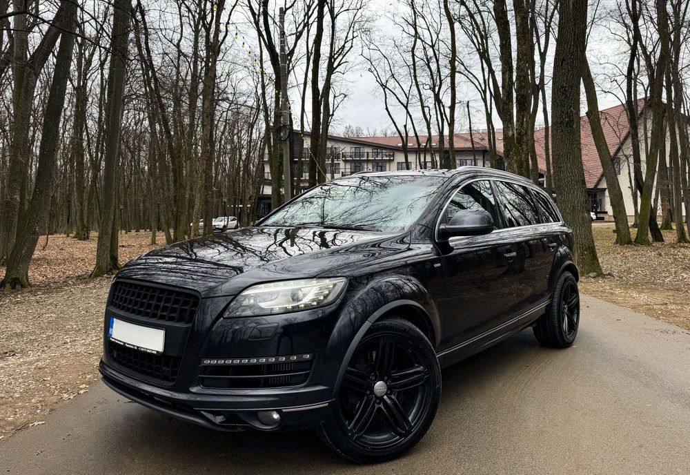 AUDI Q7 , 7 locuri