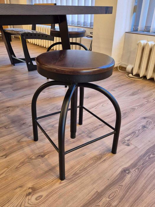 Разпродаваме мостри.. Столове с индустриален дизайн