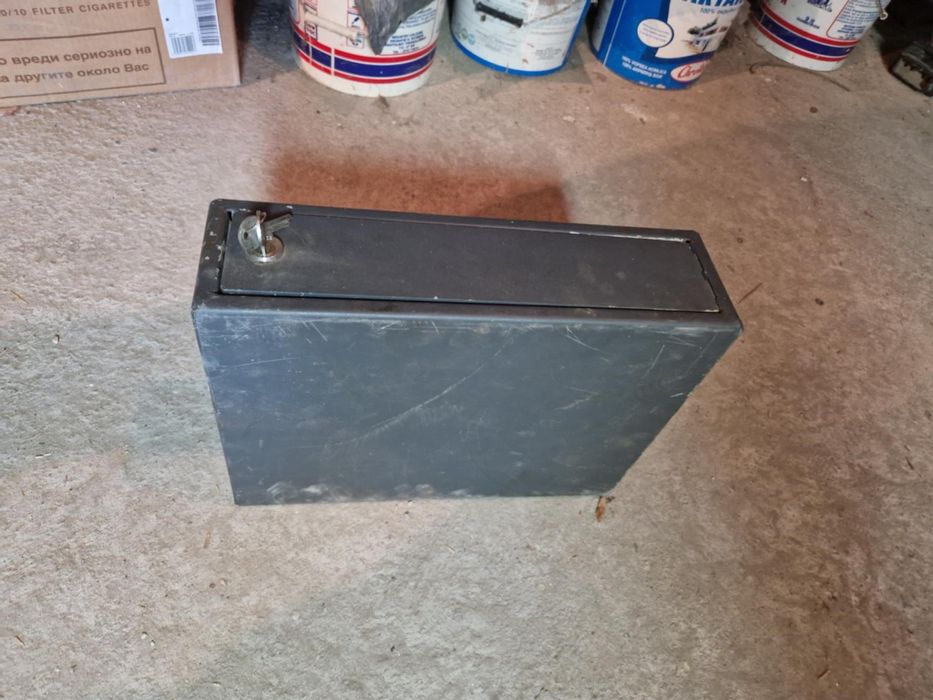 Сейф за камион Волво. Оригинален