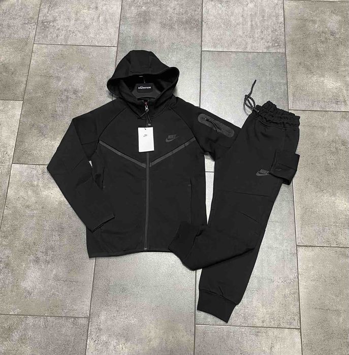 Детски и юношески екипи Nike Tech Fleece, памучни с удобна кройка
