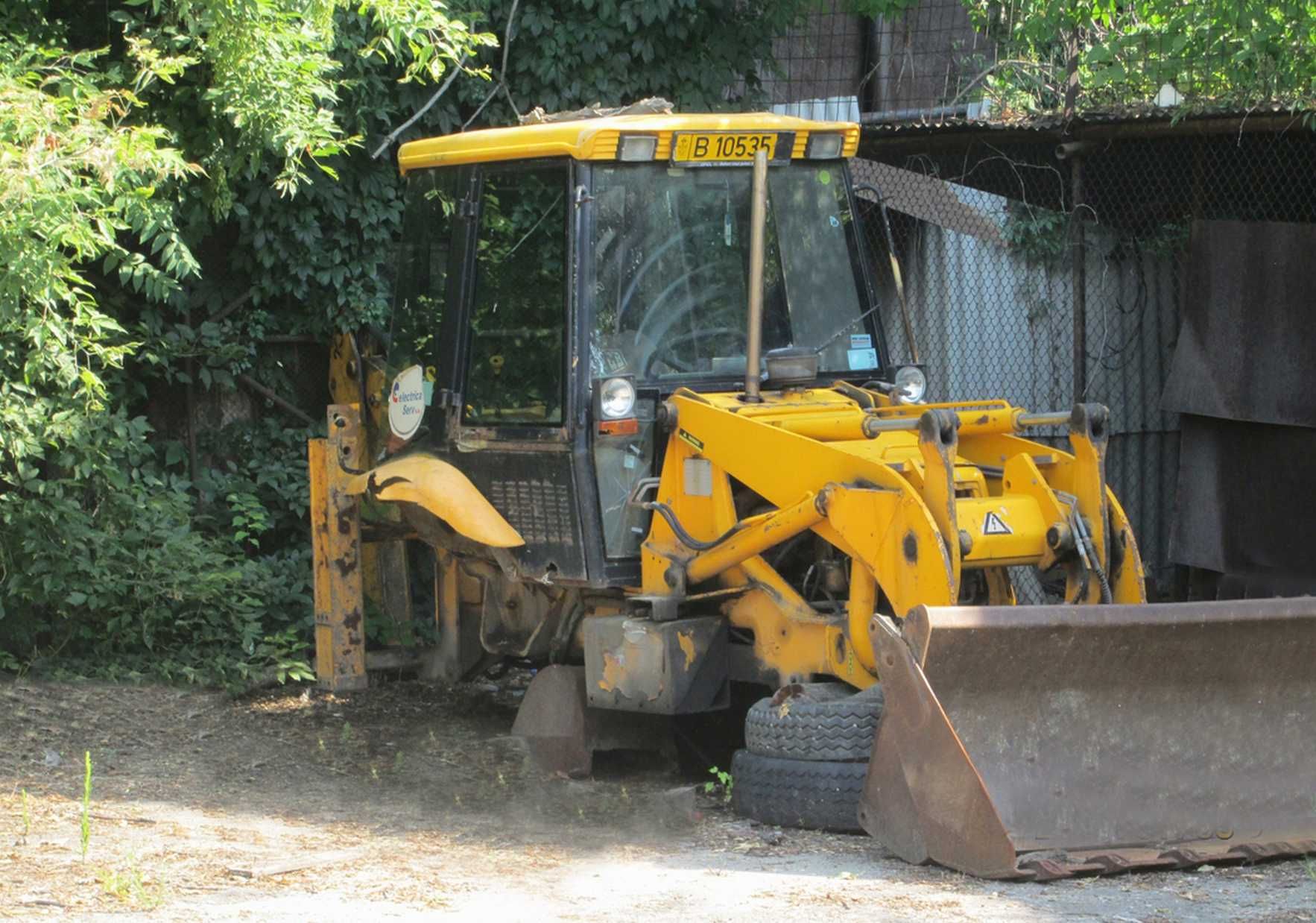 Cilindrii, cilindru hidraulic buldo, buloexcavator JCB 2CX, 2004