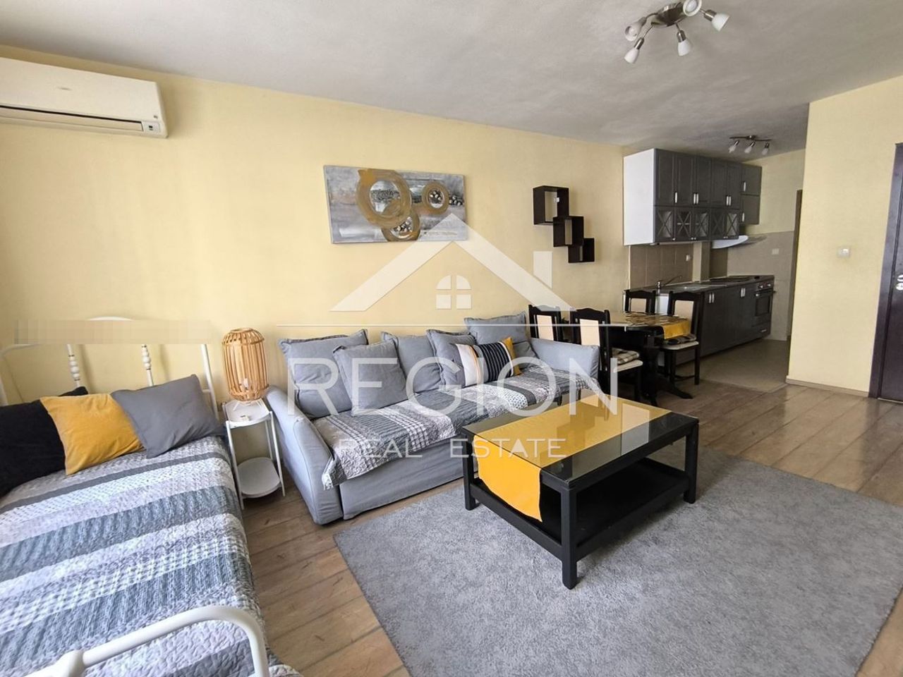 Дава се под наем Двустаен апартамент в Варна, Левски - 70 кв.м за 535.5 € - Снимка #12
