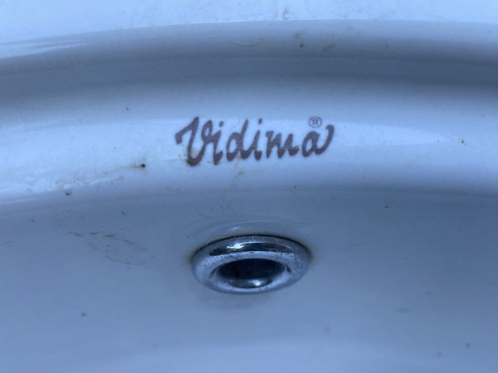 Продавам мивка Видима за вграждане