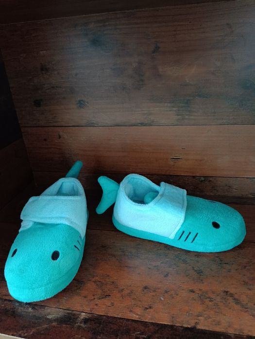 Пантофки Акули 26 номер