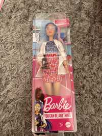 Papusa Barbie You Can Be Anything noua, sigilata