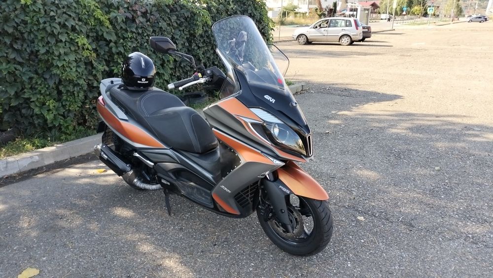 Maxiscuter Kymko 350 i - 2015