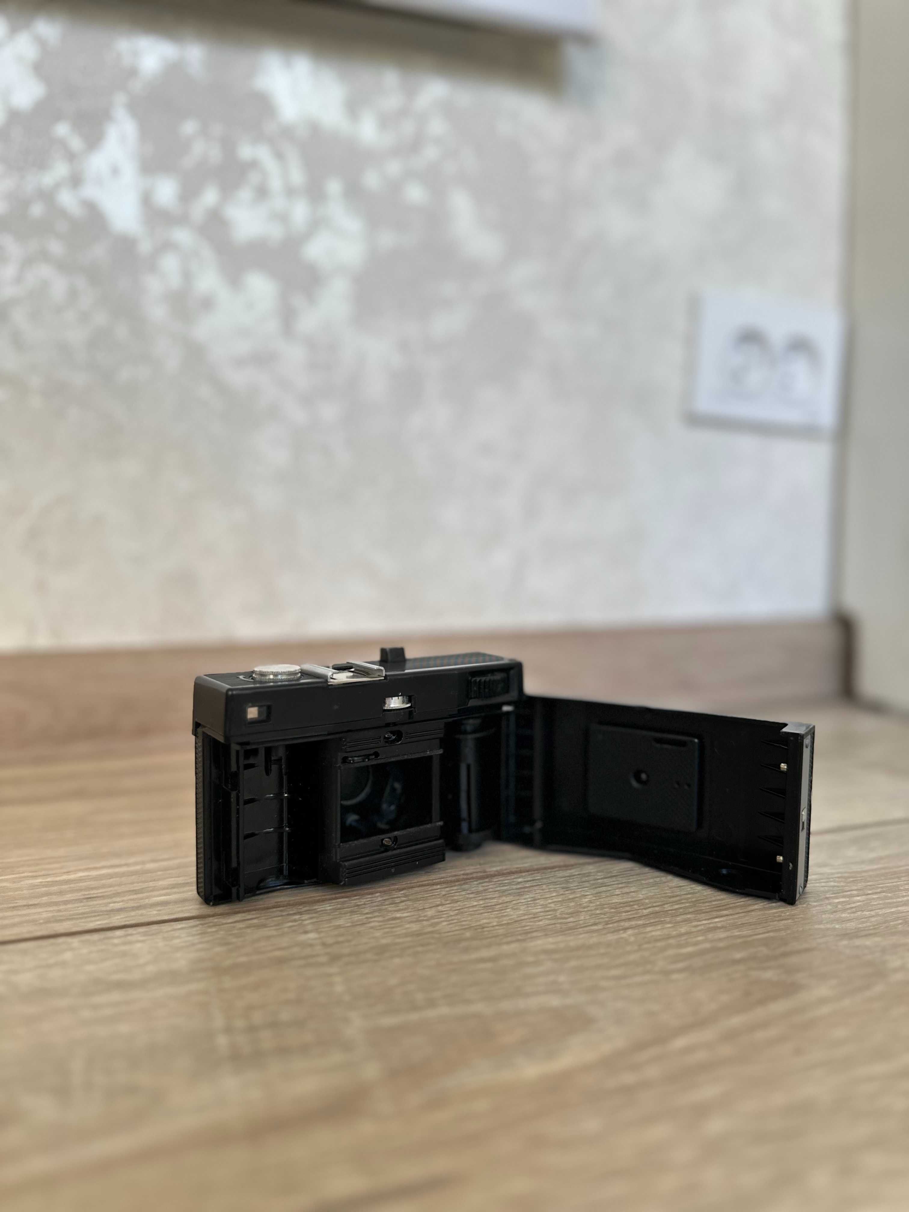 Пленочный фотоаппарат ЛОМО Смена 8М