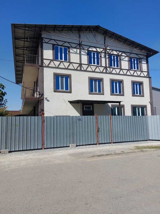 Готовый 3х этажный здание