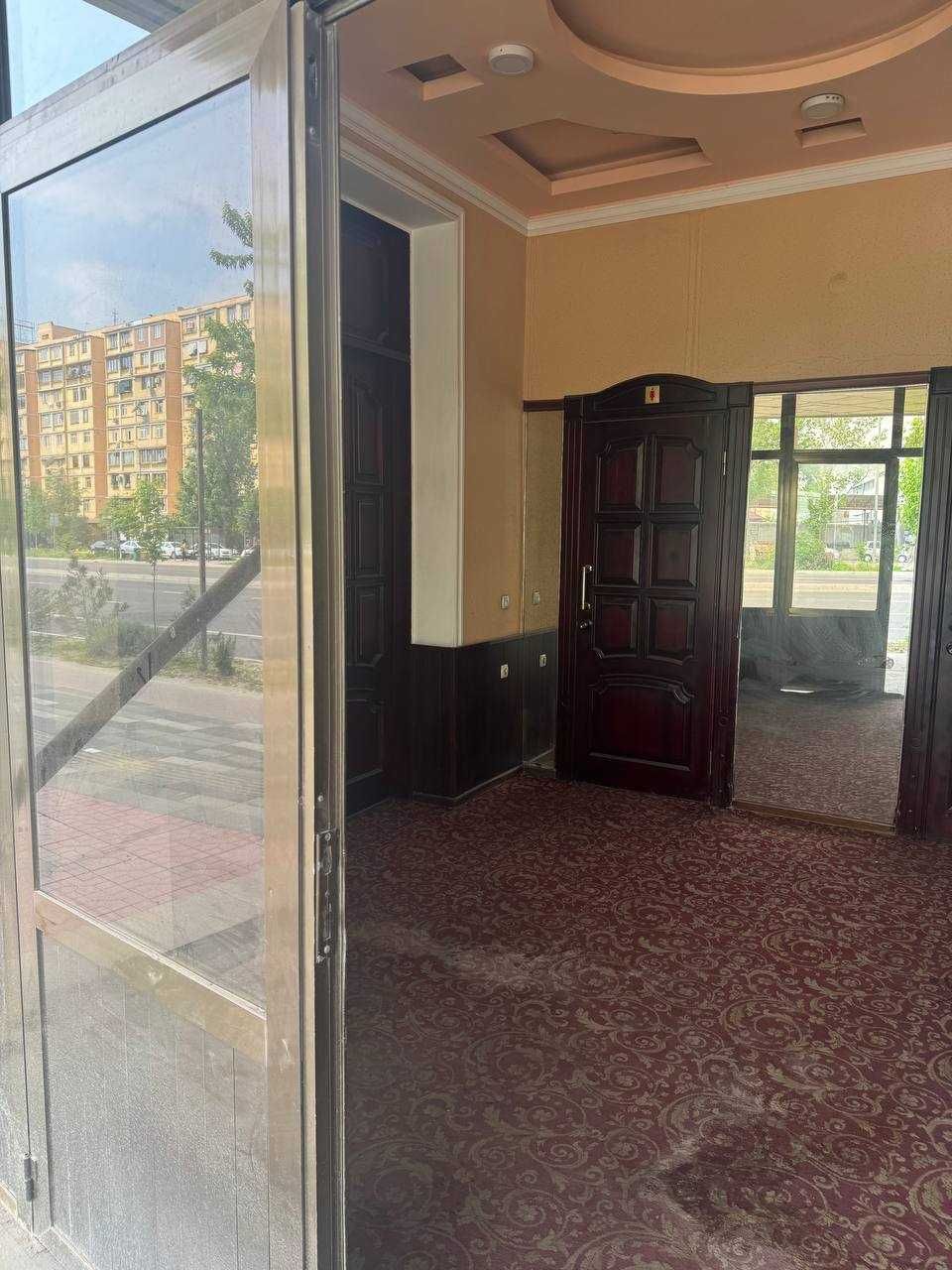 Zudlik bilan Toshent sh. Farg‘ona Yo‘li 1-qatorida joylashgan restoran