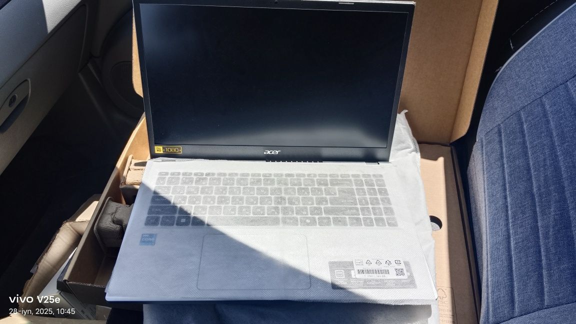 Acer noutbuk i3 n305 yangi