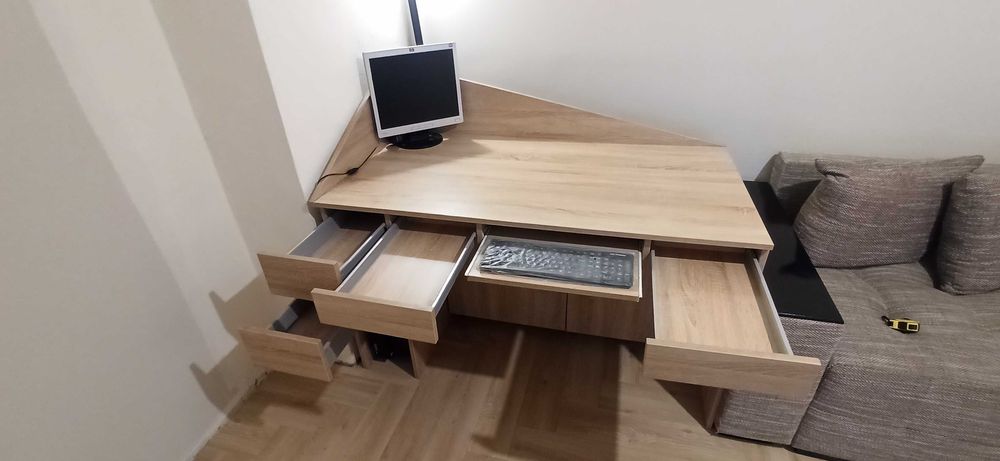 Бюро, маса, работна маса