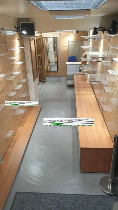 Дава се под наем Магазин в Пловдив, Център - 15 кв.м за 198.9 € - Снимка #1