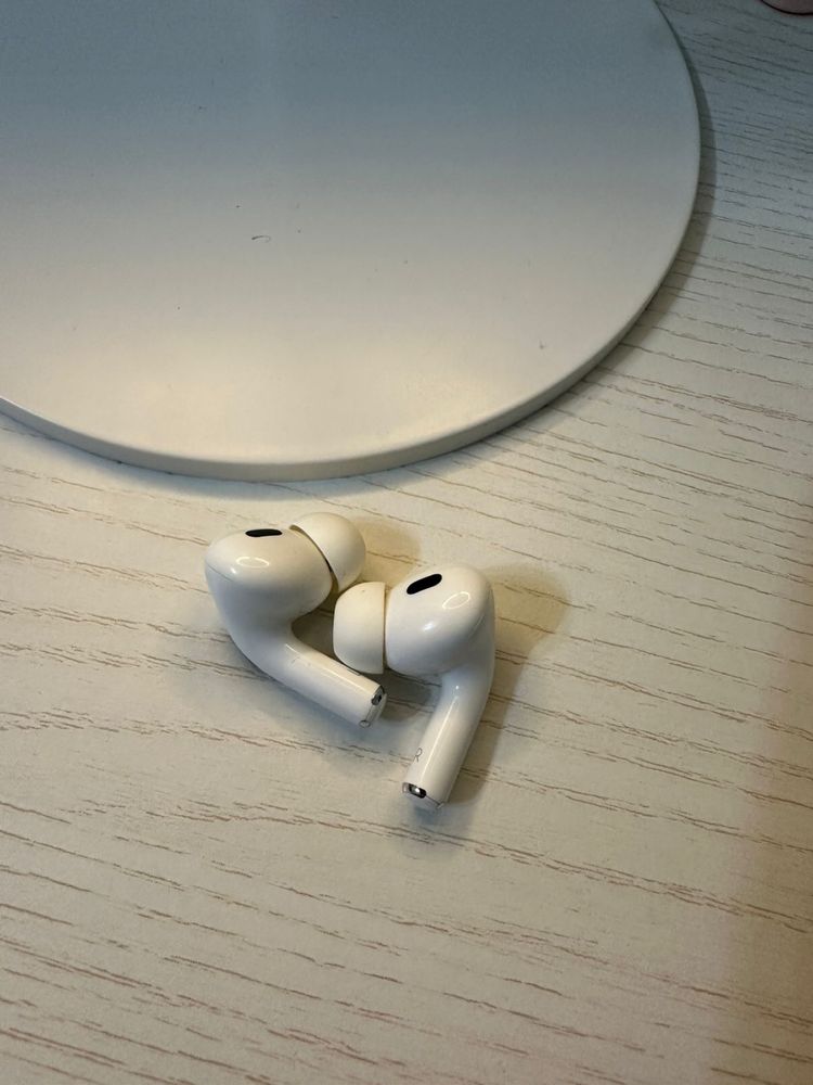 Продаются наушники AirPods Pro 2