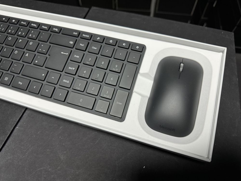 Kit Tastatura + Mouse Microsoft Designer Desktop, Bluetooth, Negru