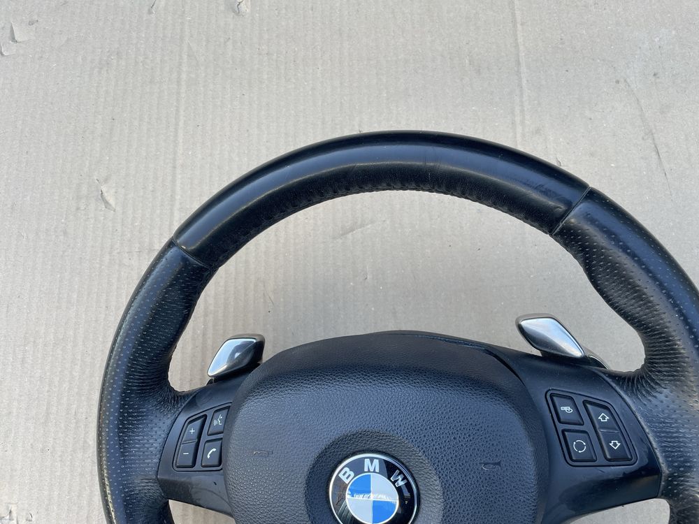 Волан с пера БМВ Е90/ Е91/ Е92 (volan bmw e90)