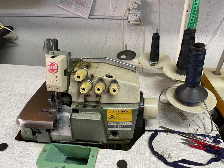 Masina cusut si triplok