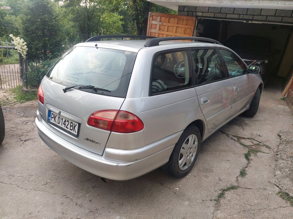 Тойота Авенсис D4D 2000 куб.