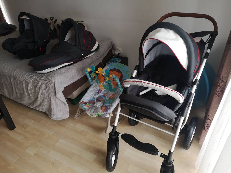 Vând cărucior Krausman 3 in 1