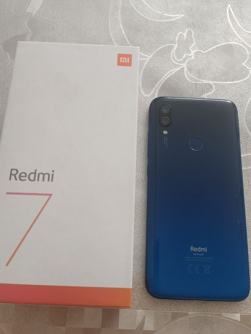 Xiomi Redmi 7 телефон