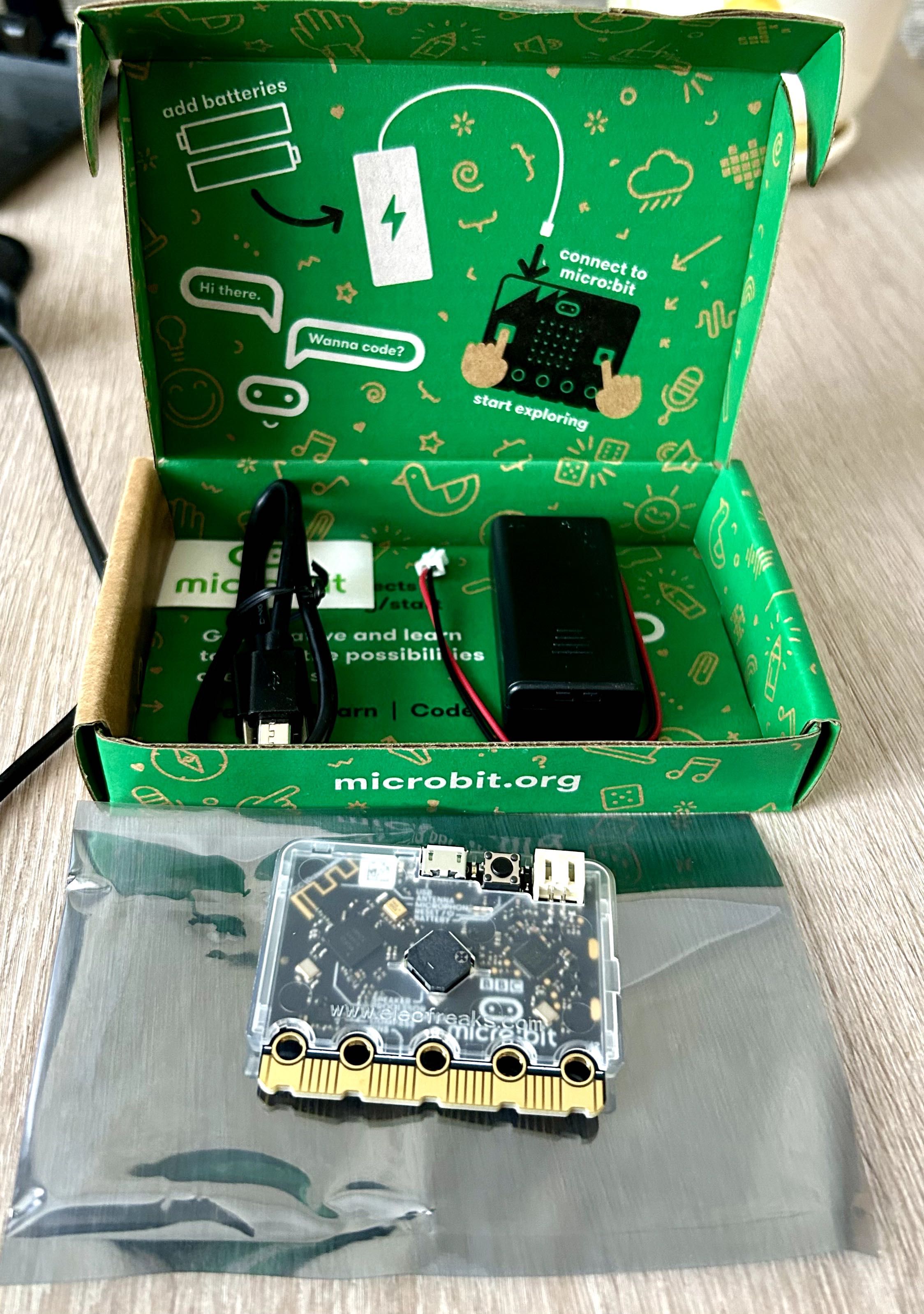 BBC micro:bit V2 Go: Ваш шаг в детскую робототехнику