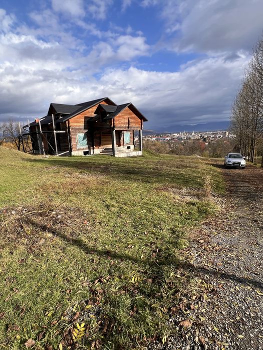 Vand casa cu teren 8000 m2 Sighetu Marmatiei - Campu Negru
