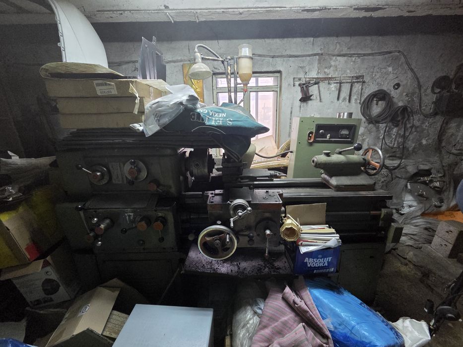 Токарный станок 1М61