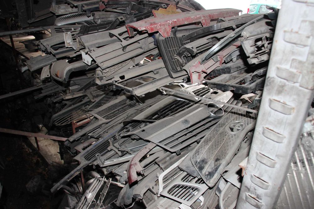 маска и предна решетка / маски и решетки  за автомобили и джипове