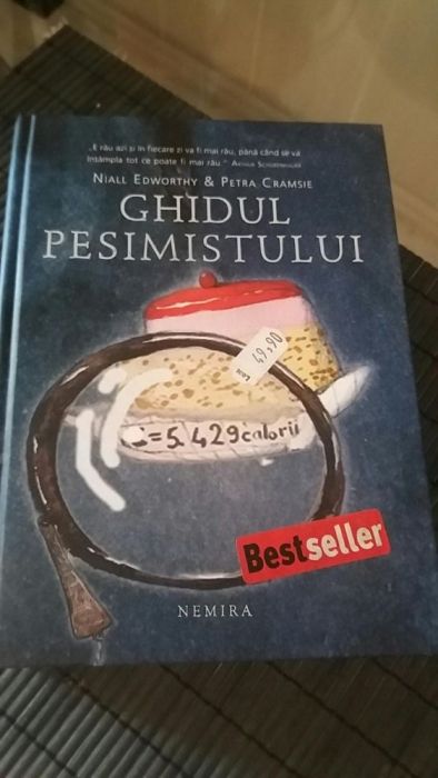 Carte Ghidul Optimistului. Ghidul Pesimistului (paperback) NIALL EDWO