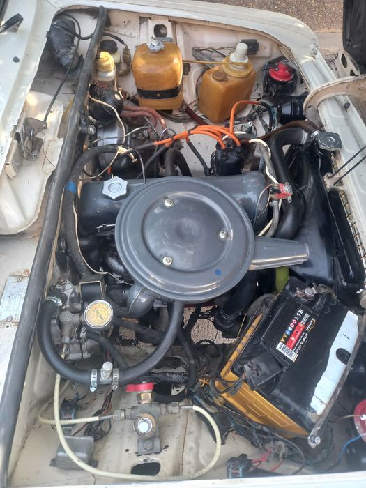 Vaz 2106 sotiladi
