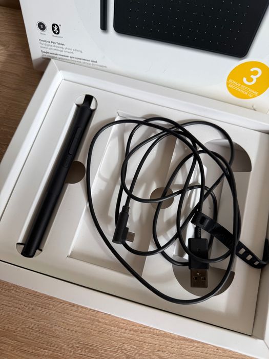 Wacom Intuos Графичен Таблет с гаранция