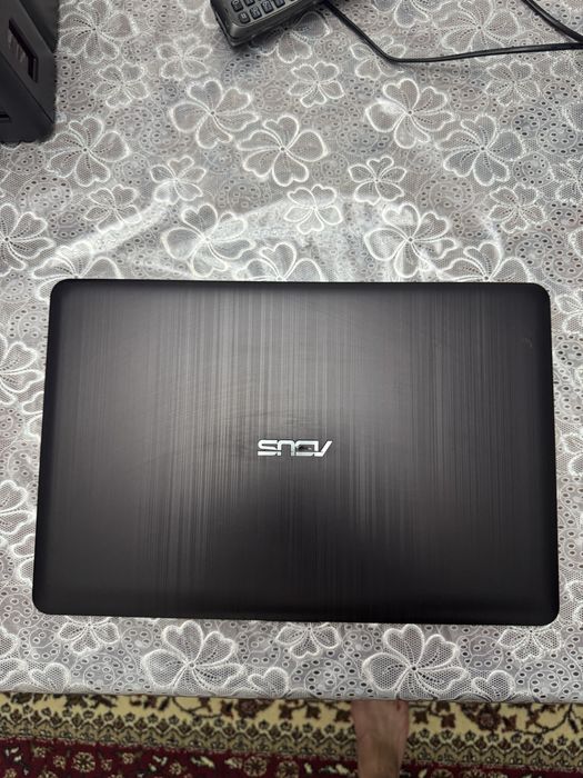 Ноутбук asus идеал