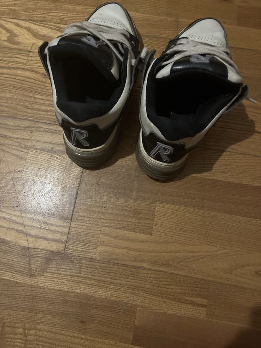 Papuci Reprezent marinea 42 se vad dor in iasi au fost purtati de 7 or