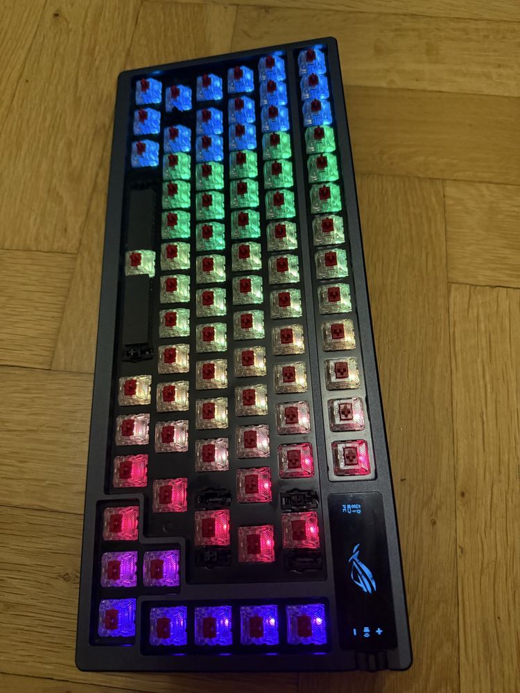 Asus ROG Azoth.