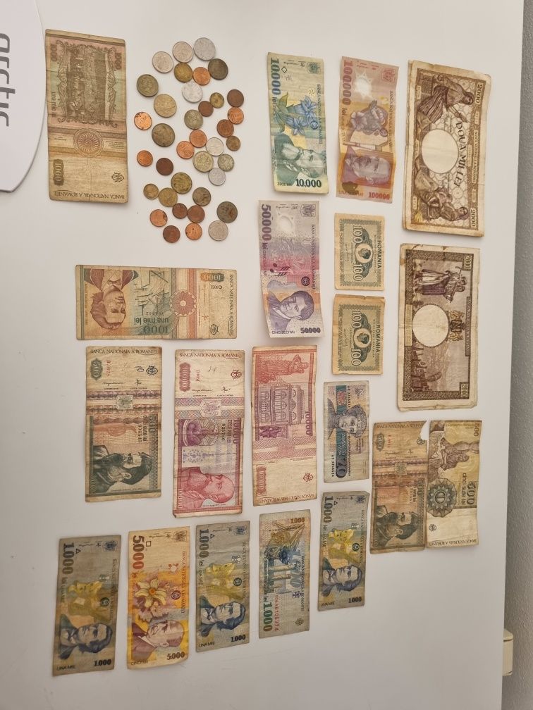 Bani vechi de colecție