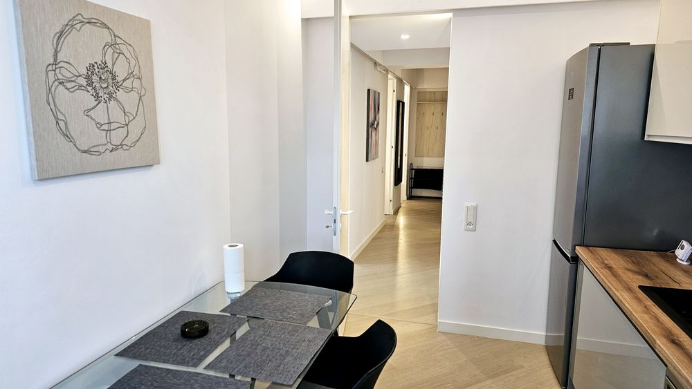 Ofer spre inchiriere apartament 3 camere decomandat parcare subteran