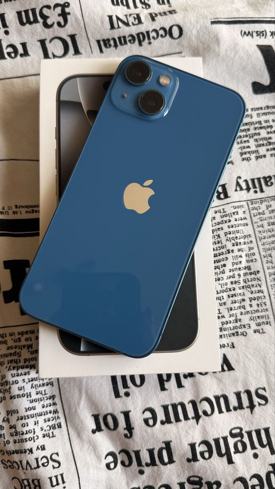 Продавам iphone 13