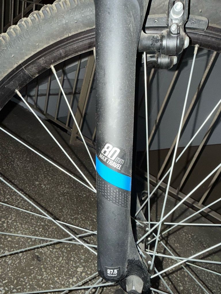 Vând Bicicleta ROCKRIDER ST 100 negru/gri