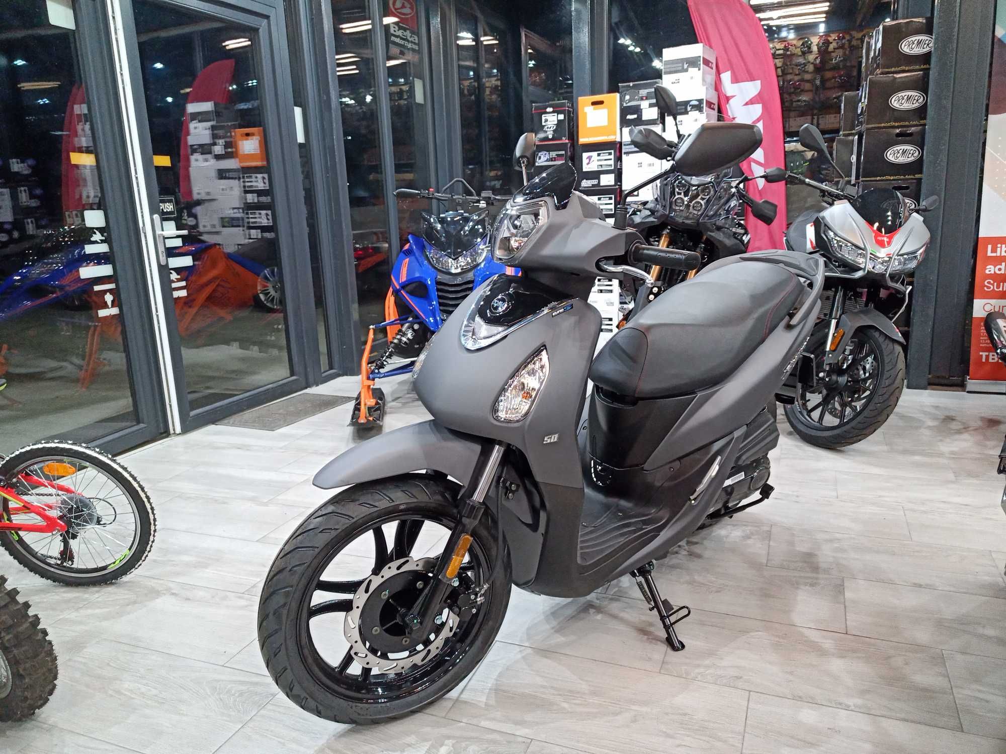 SYM Symphony 125 nou-se conduce cu B-in stoc EST BIKE Campina