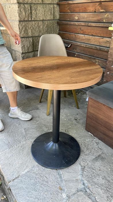 Стол со стульями б/у