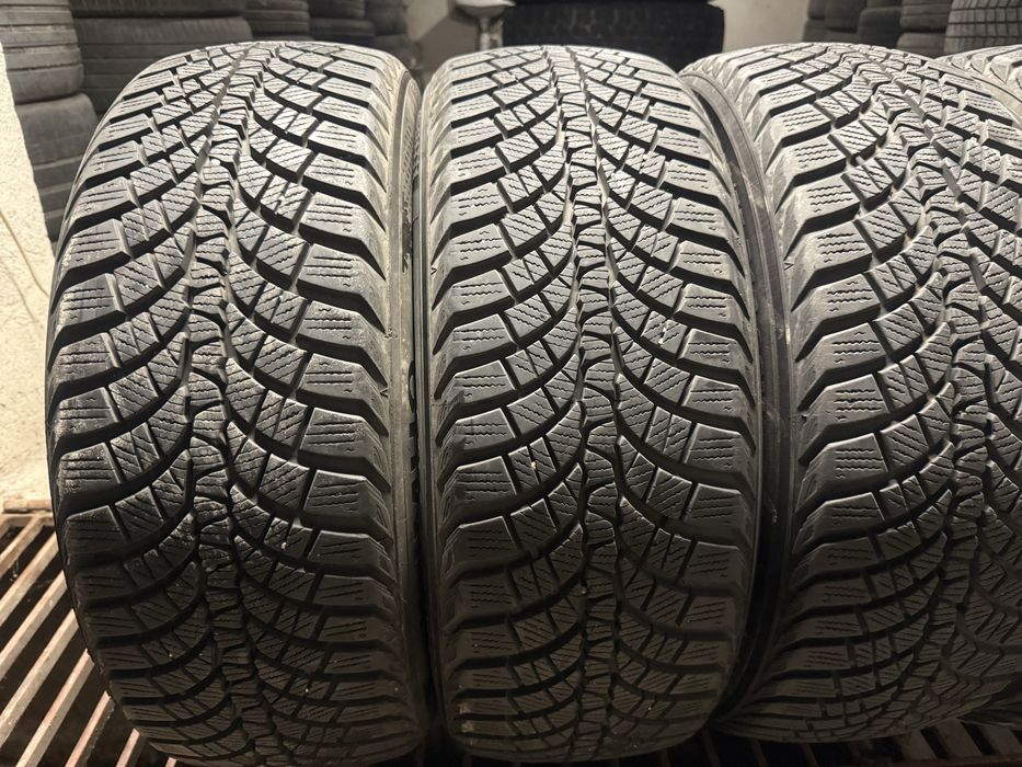 Гуми Kumho 215/55/17