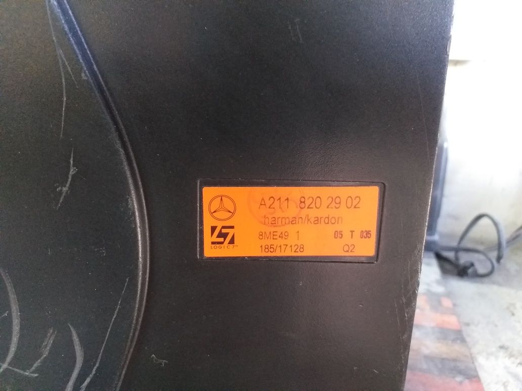Оригинална бас каса за мерцедес w211