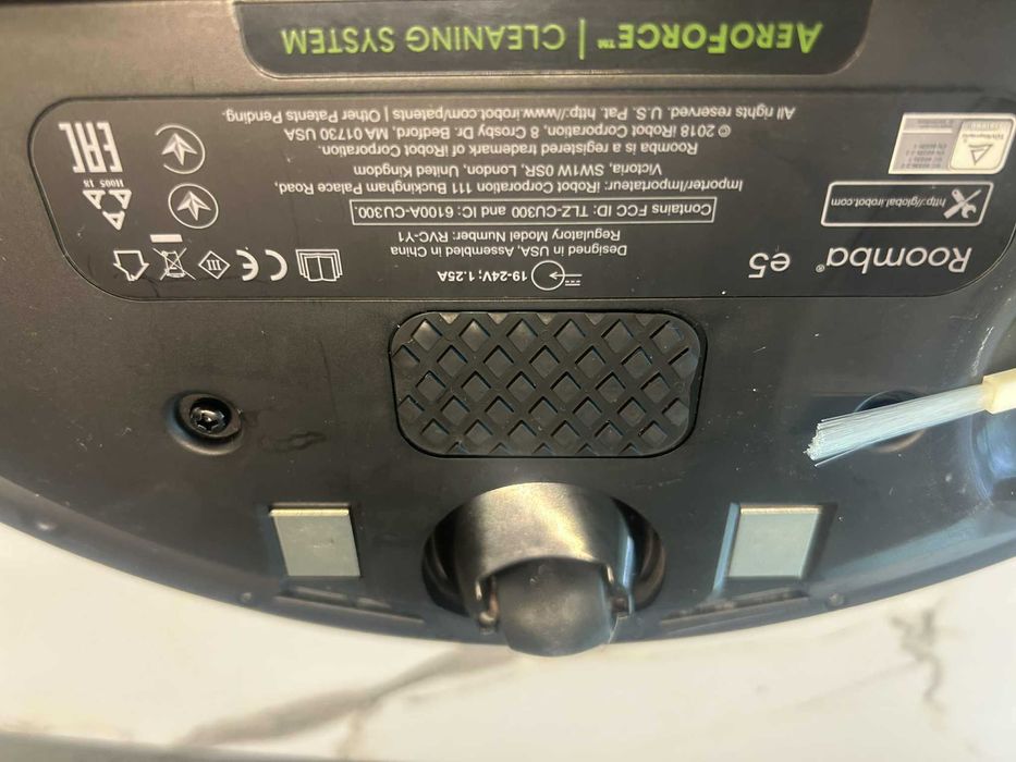 Робот прахосмукачка!