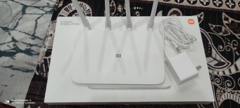 Продам роутер xiaomi 4a