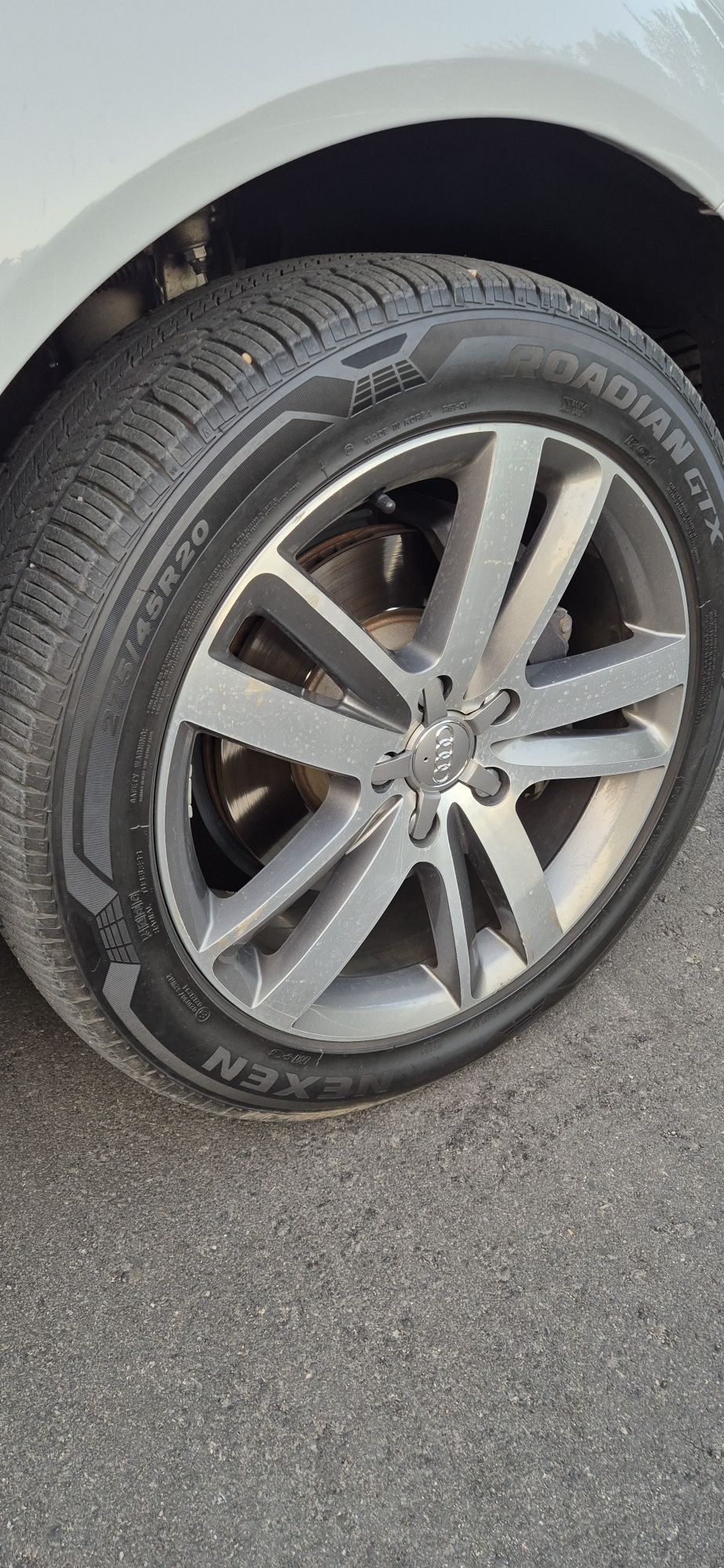 Продаётся Audi Q7 TFSI quattro в идеальном состоянии