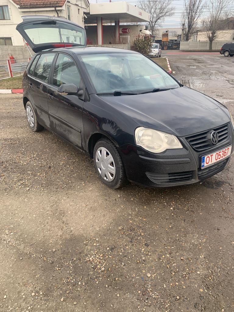 Vw polo  automata  1.4 benzina + GPL de fabrica