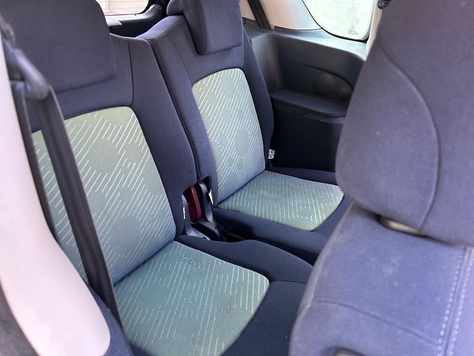 Peugeot 1007 An 2005