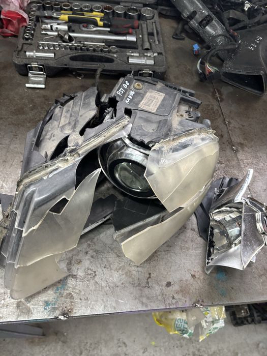 фарове ксенон за vw passa b6/цял за части на части/