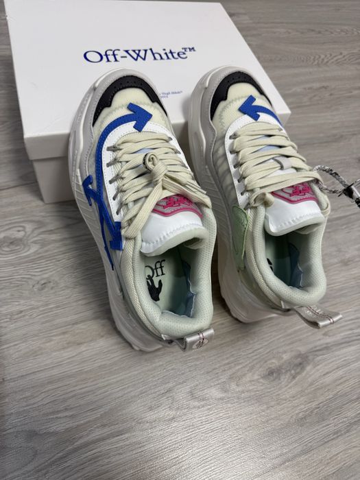 Off-White Odsy 1000